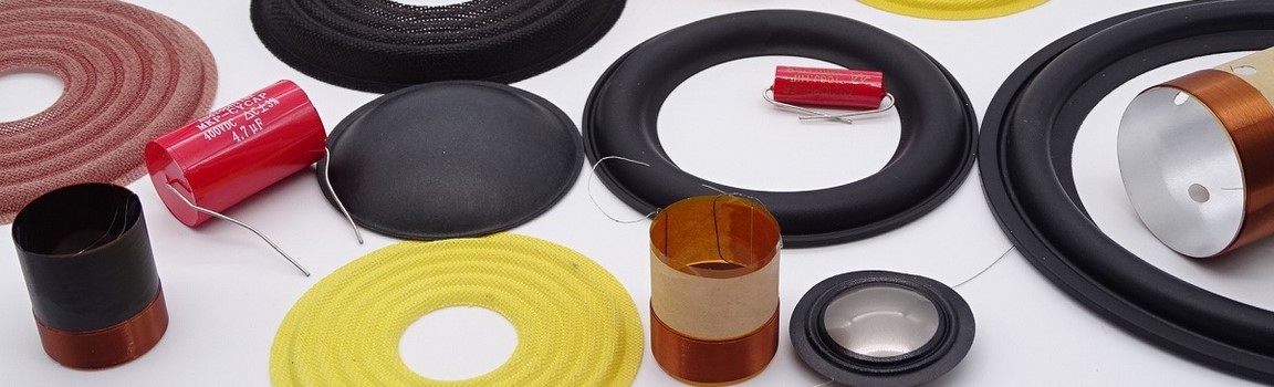 technicien audio expert réparation haut-parleur.png