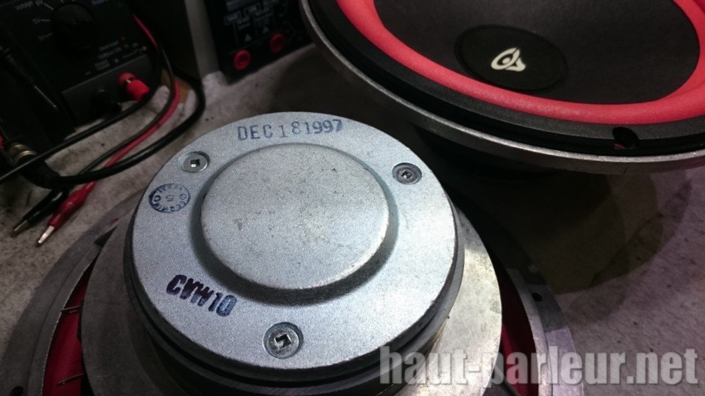 Réparation haut-parleurs CERWIN VEGA CVW10