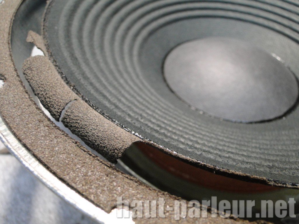 Réparation de haut-parleurs JBL