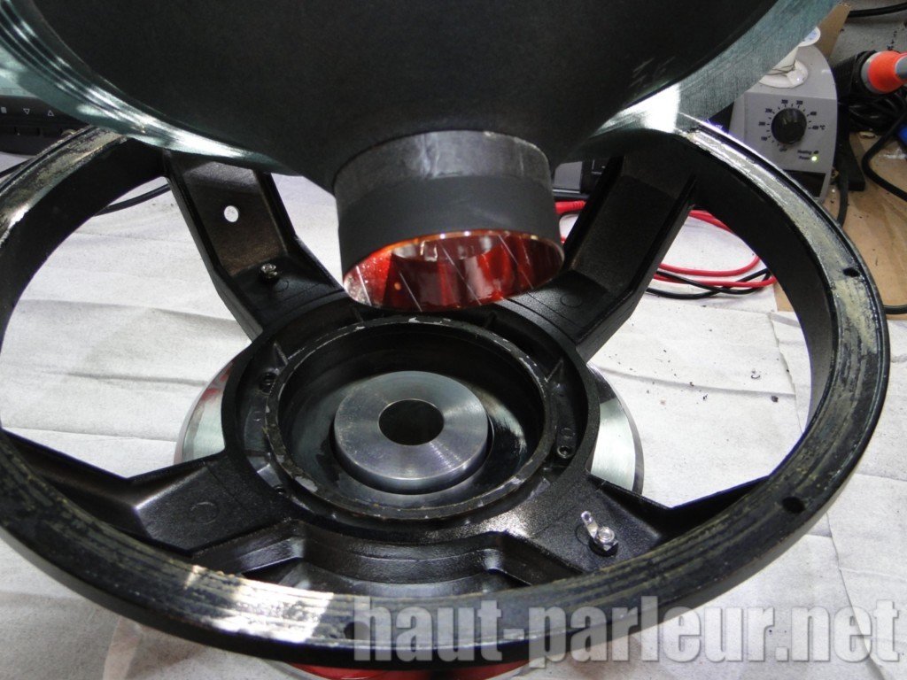 Remembranage haut-parleur FOCAL