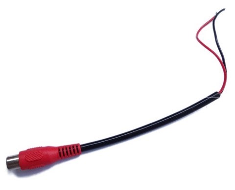 Fiche femelle plastique rouge équipé d'un câble rouge noir