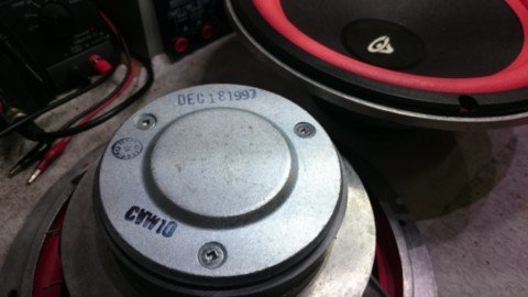 Réparation haut-parleurs CERWIN VEGA CVW10