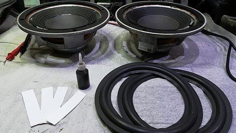 Les haut-parleurs et le kit de suspensions