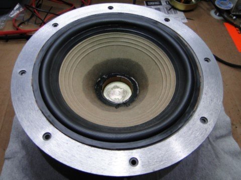 Réparation de haut-parleurs 