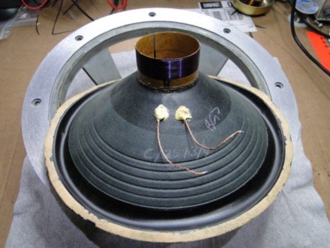 Réparation de haut-parleurs 