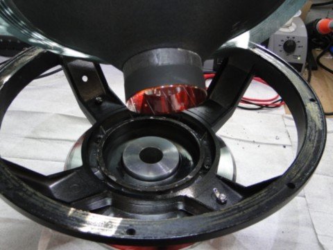 Remembranage haut-parleur FOCAL