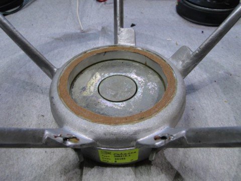 Remembranage haut-parleur cabasse 30bz18