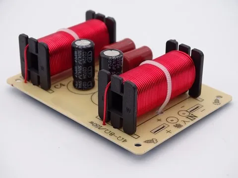 Filtre haut-parleur 3 voies 900 Hz et 4200 Hz 4 à 8 Ohms 75 à150 watts 