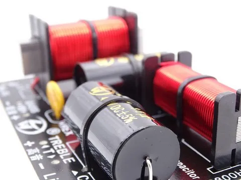 Filtre Haut-Parleur Passif 2 Voies 2800Hz 4 à 8 Ohms 350 Watts