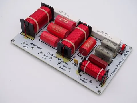 Filtre haut-parleur passif 3 voies 750Hz et3800Hz 8 ohms 350 watts 01