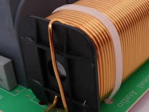 Filtre subwoofer 280Hz - 4 ohms - 1500 watts détail