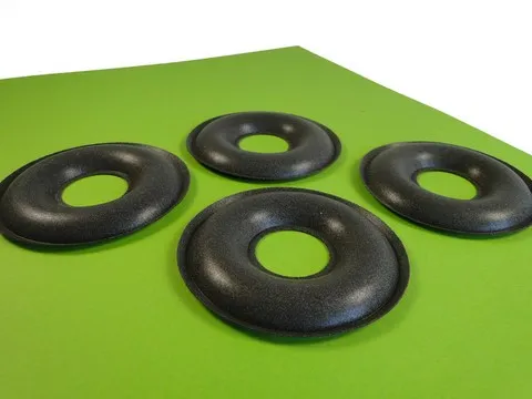 KEF Donut Foam Dust Cap est le cache poussière central qui permet de réparer les enceintes acoustiques KEF 103/4, 104/2, 105, 105/3, 107/2, 